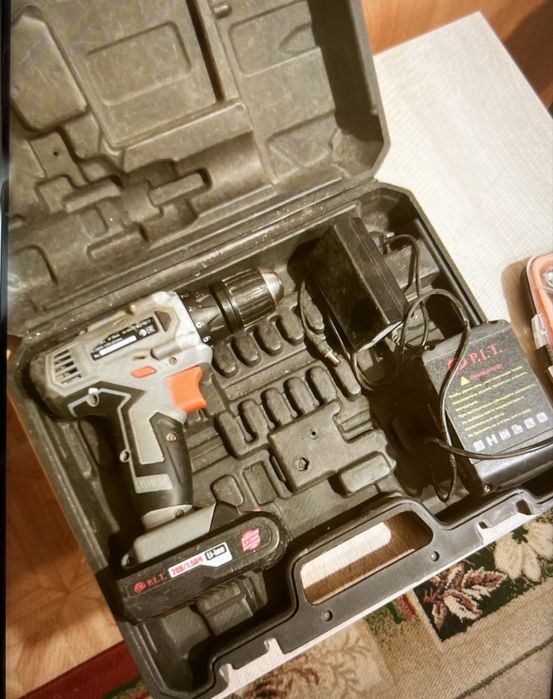 Шуруповерт в идеальном состоянии