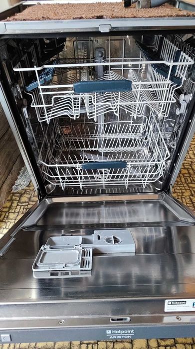 Съдомиялна Hotpoint ariston LFTA+M294 A