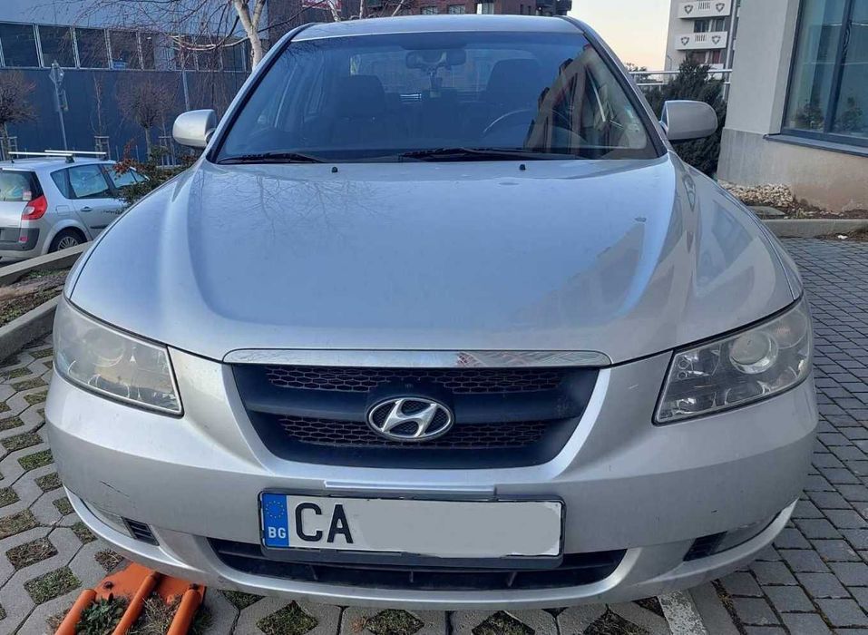 Продовам Хюндай Соната 5 - закупена от Хюндай България