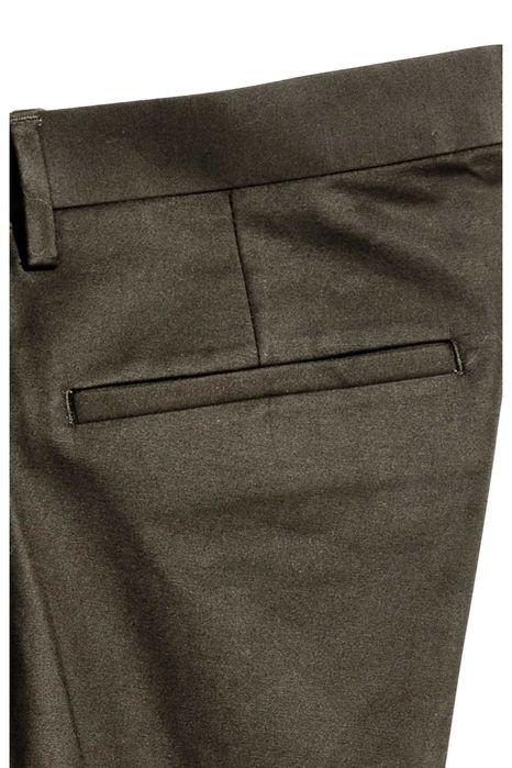 costum H&M mar. 50/52 verde inchis nou, cu eticheta, talie=90/100 cm.