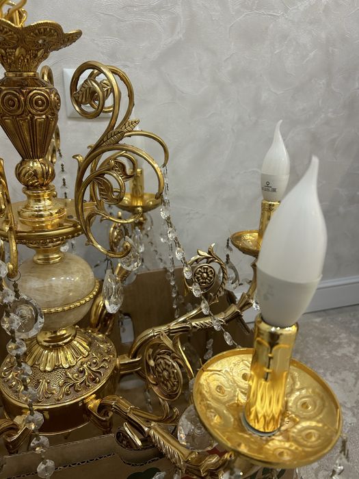 Люстра қонақ бөлмелерге арналған.