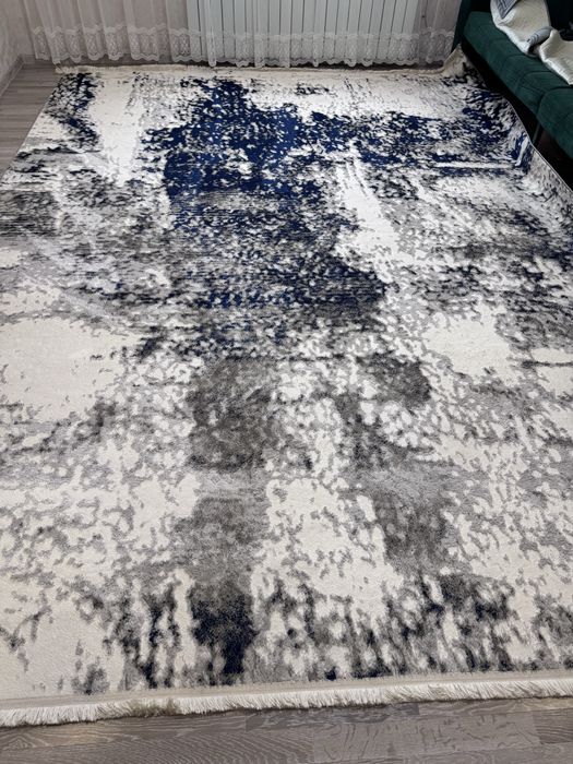 Кілем сатылады….