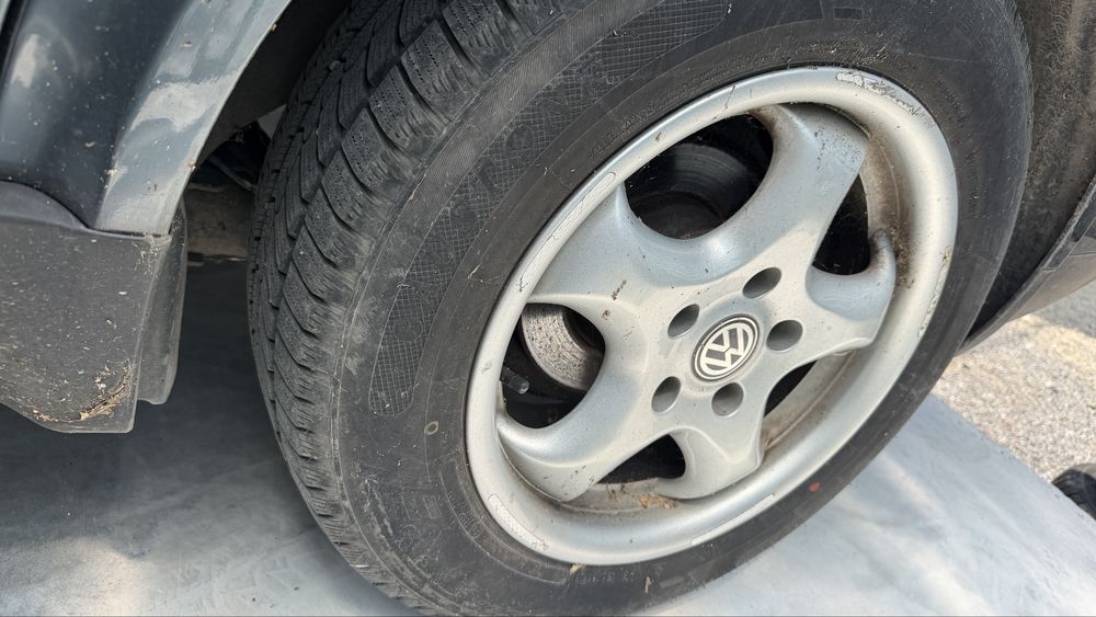 Продавам джанти за vw passat b5