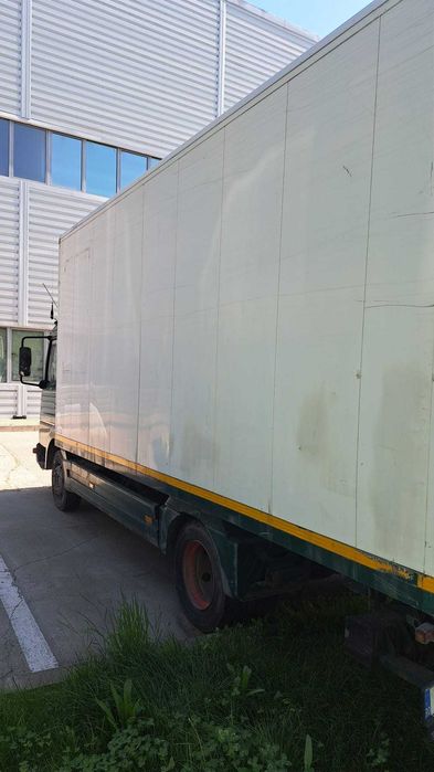 Mercedes atego 818 7,5T  12 paleti