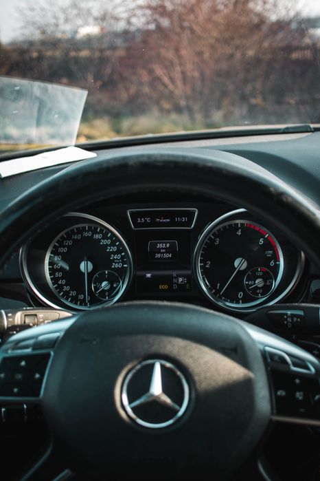Mercedes-Benz ML 250 BlueTEC | 2013 | Piele + Memorii | Trapă |