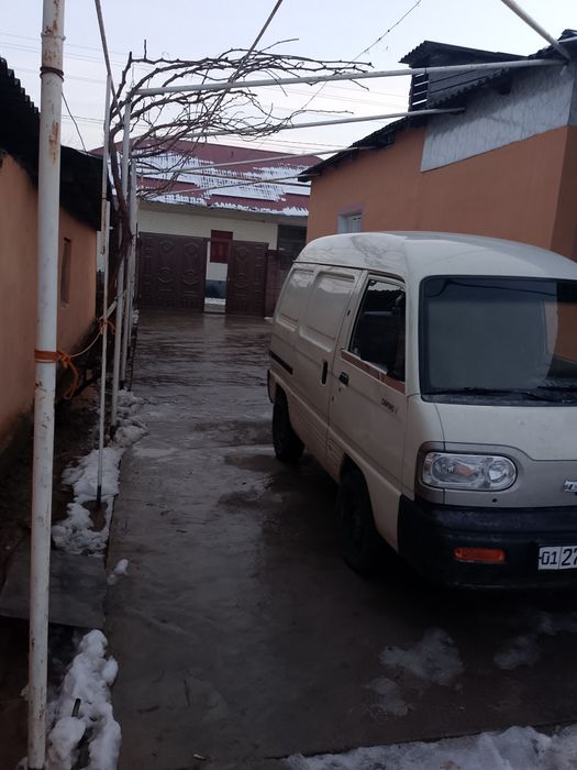 Срочно уй сотилади