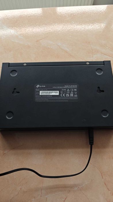 Switch TP-LINK 5 port 2.5Gb fara management