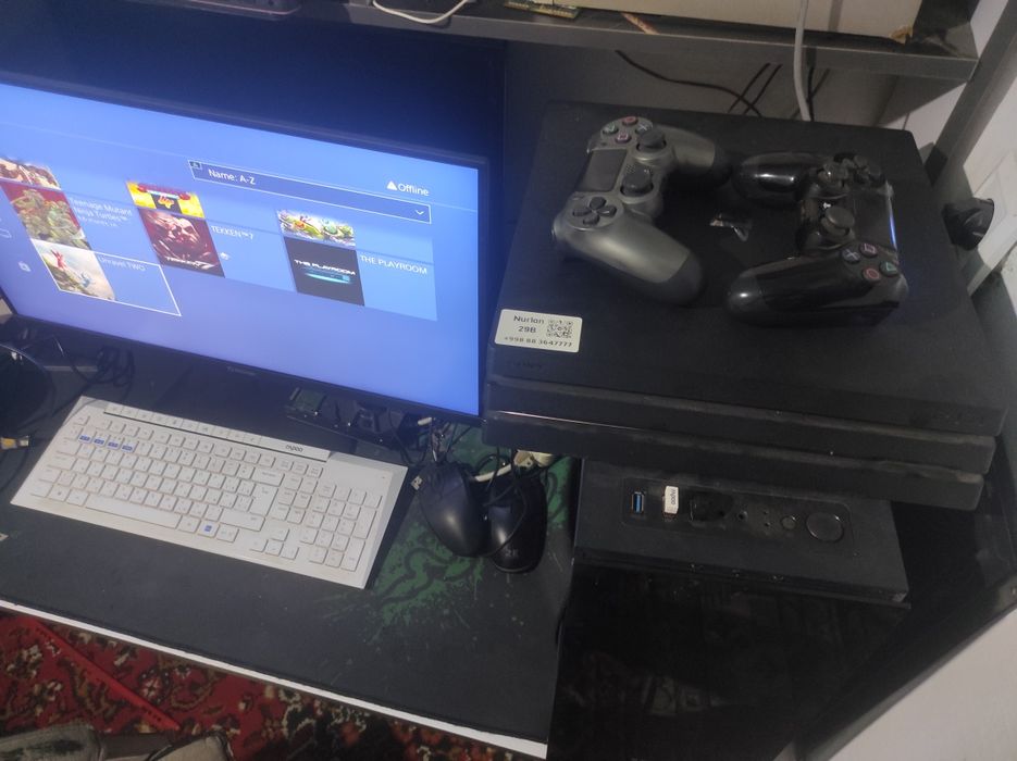 PS4 Pro 1 TB + 2 ta Joystick sotiladi