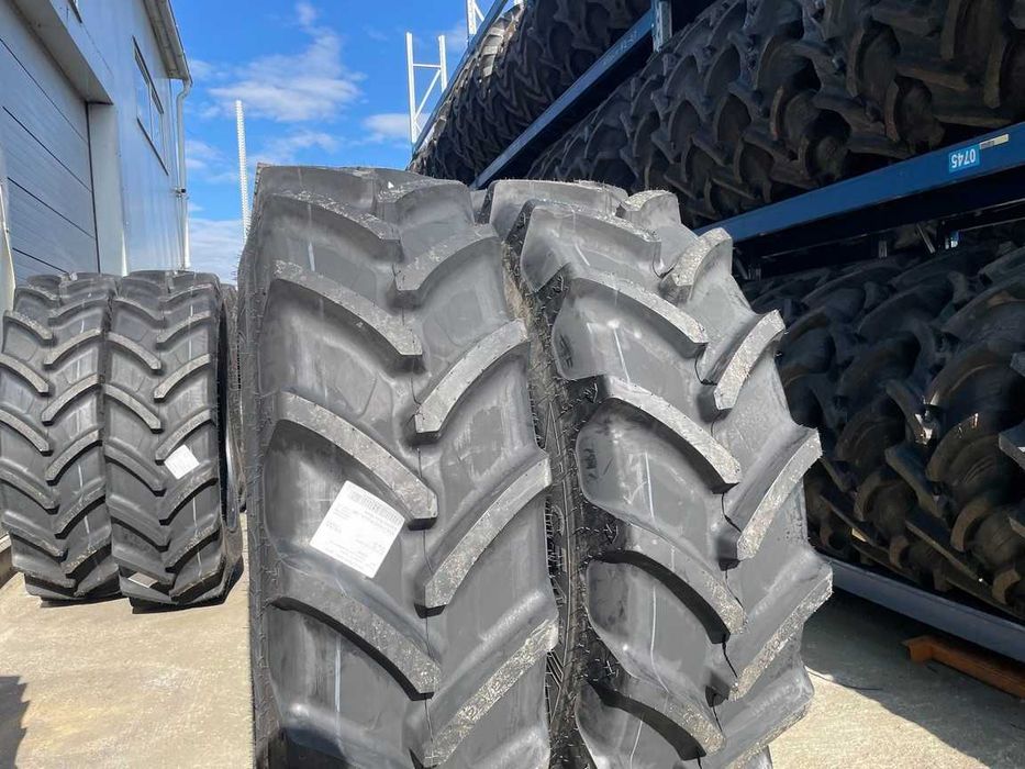Anvelope noi radiale 420/85R34 marca CEAT pentru tractor spate