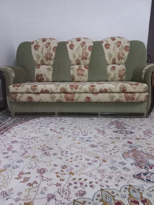 Продам срочно диван