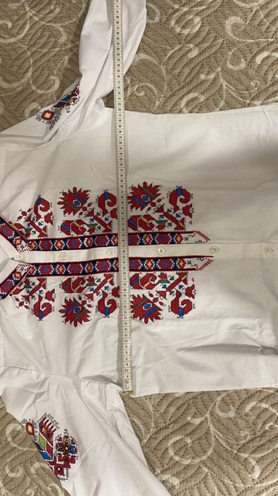 Дамска Памучна риза с красива ръчна бродерия!