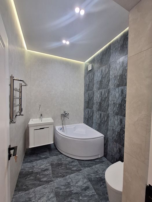 Продаётся квартира чирчик центр 9 школа