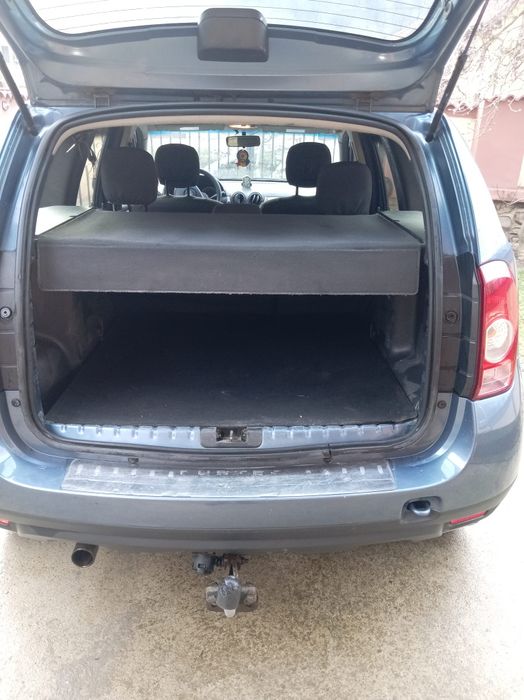 Vând Dacia Duster  4x4