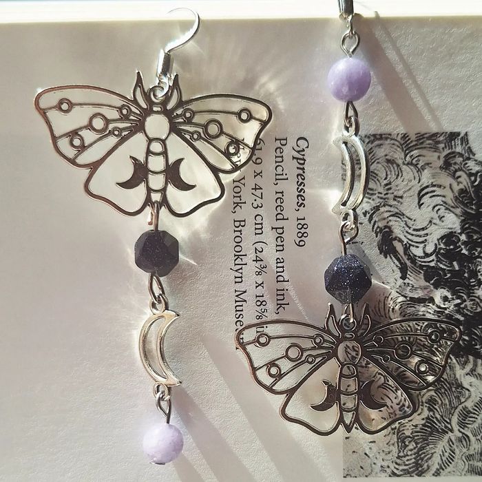 Обеци-кристали, пентаграм, Demon slayer, луна, готик, бохо, молец