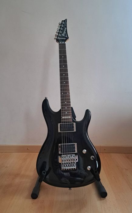 Китара:ibanez js100 усилвател за китара:marshal mg50cfx