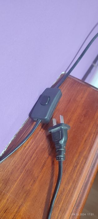 Светильник на стену