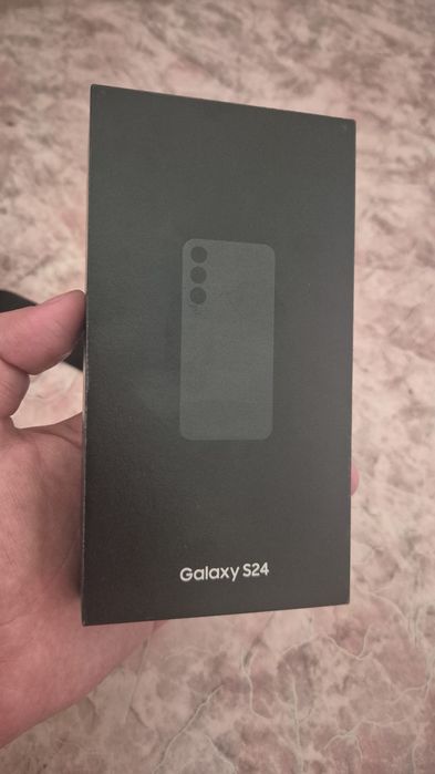Продам Samsung Galaxy S24