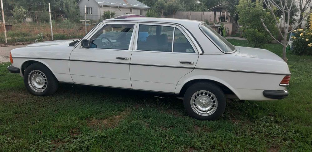 Mercedes , vehicul istoric