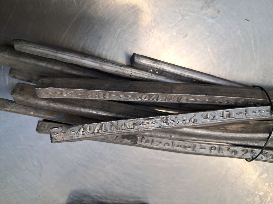 Калаи на пръчки общо 3.450гр