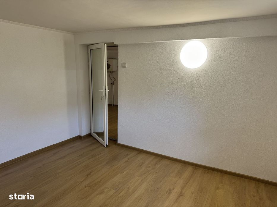 Apartament 1 camera, Zona Micro 16