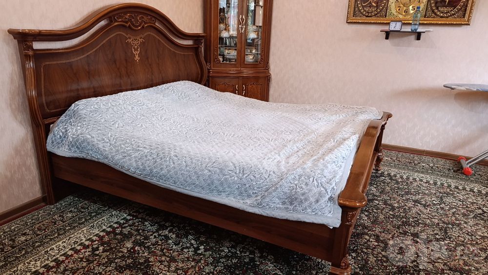 Срочно спальний мебеллар сотилади