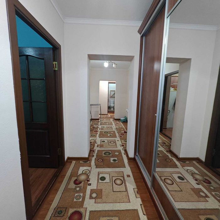 Срочно...Сергели 8 4 хона 8-этаж 100квадрат