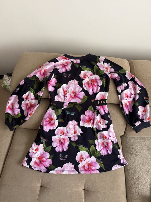 Rochita Ted Baker marimea 140 cm