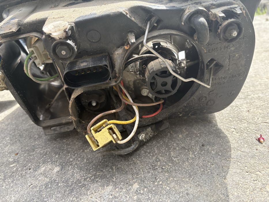 Vând faruri vw bora plus navigatie