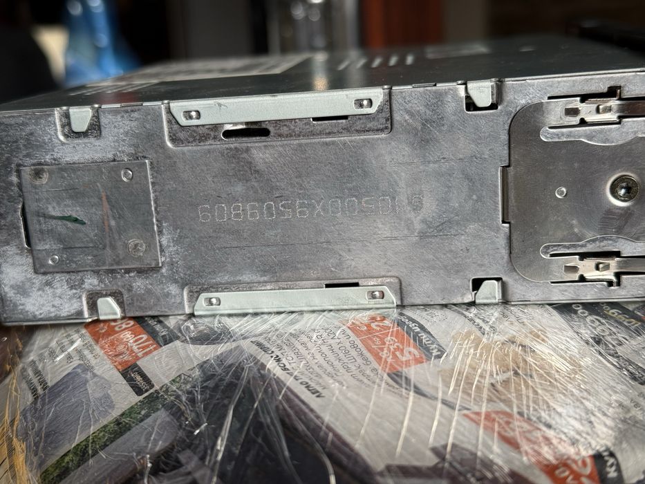 Радиa за автомобили - VW Dolby GAMMA 1J0035186D / Opel 90566821 CDR500 2F4 GM Delco
