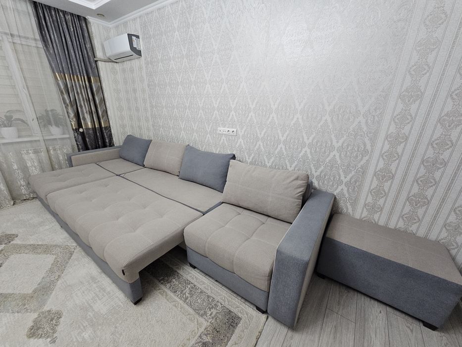 Продаётся диван.