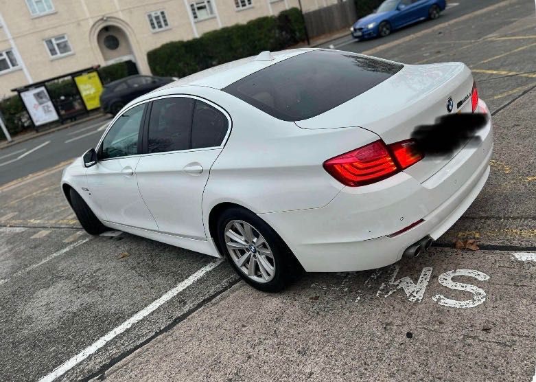 Dezmembrez BMW f10 2011