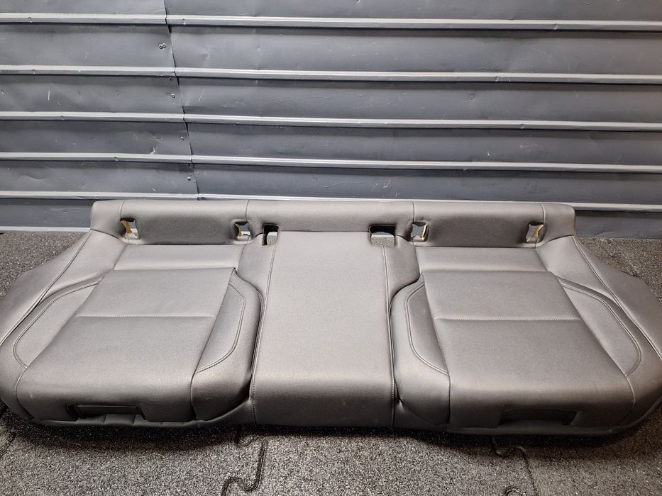 Bancheta Piele Cu Scaunele Copii Volkswagen Passat Variant 3G5 2014