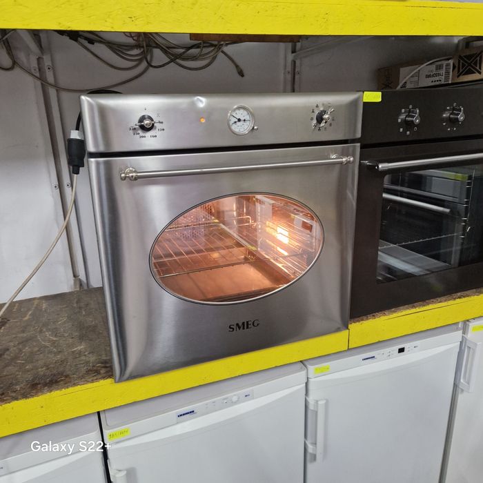 Фурна за вграждане тип ретро SMEG