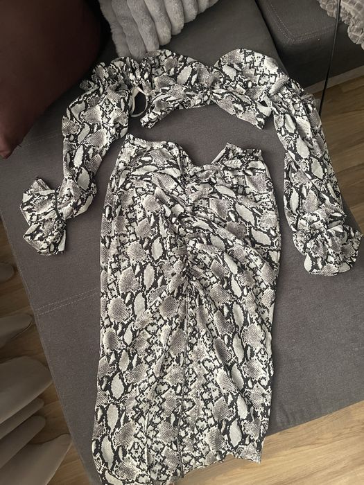 Летен сет, светло сив - змийска шарка