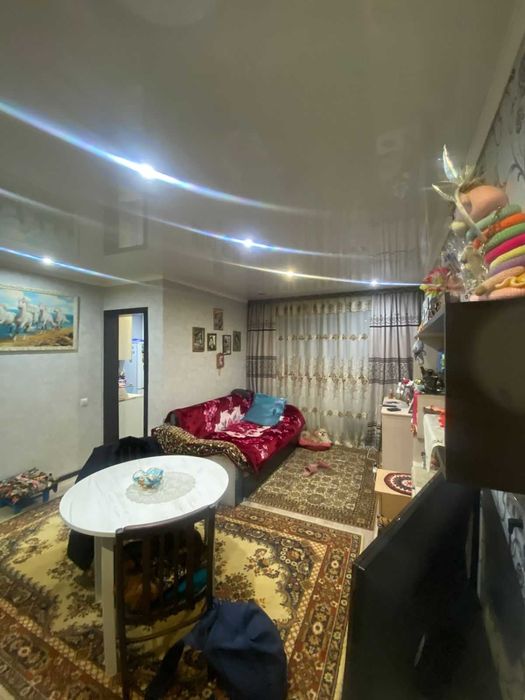 Продается 2 комн квартира Саина,6