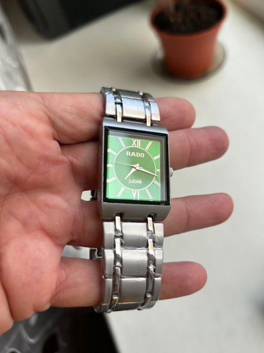 Продам часы RADO