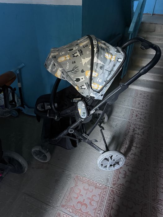 Продам детскую коляску