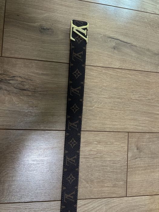 vand curele luxury lv