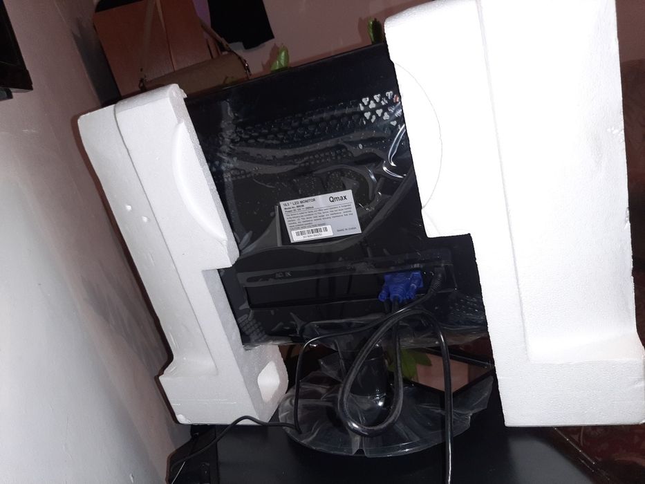 монитор новый 60к