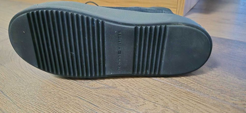 Черни апрески TOMMY HILFIGER