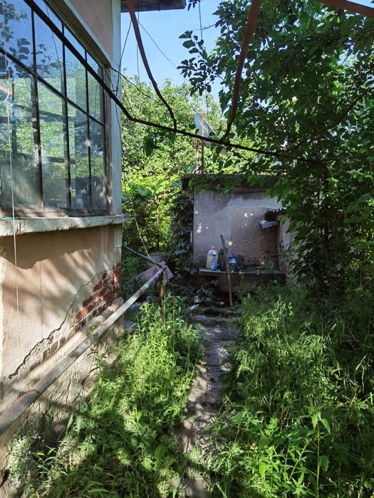 Продавам къща село Якимово