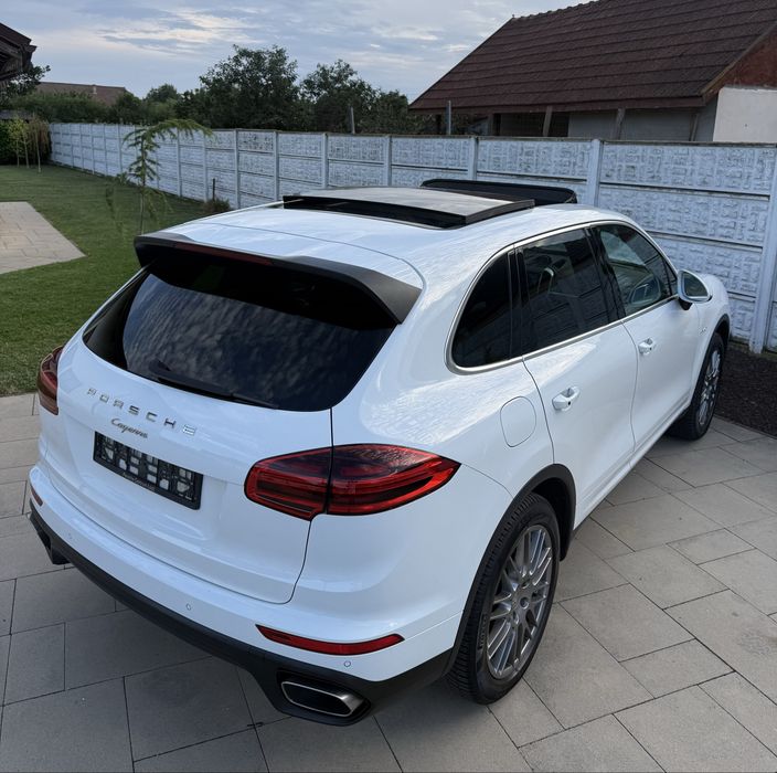 PORSCHE Cayenne 2016 — imagine 3
