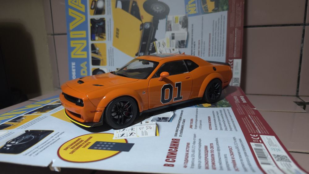 Dodge Challenger 1:18 Solido