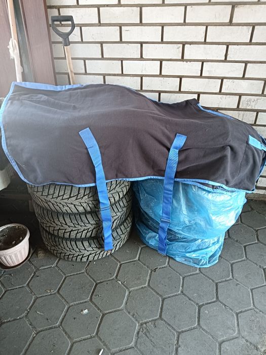 Продам попону ...