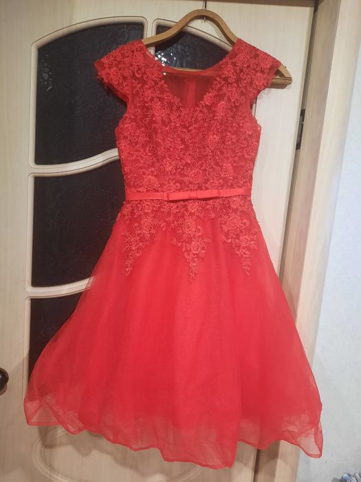 Продам красивое вечернее платье