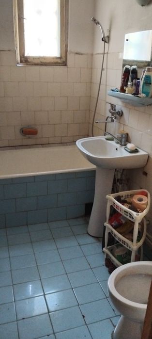 Închiriez două camere de apartament in perioada Târgului de Paste din