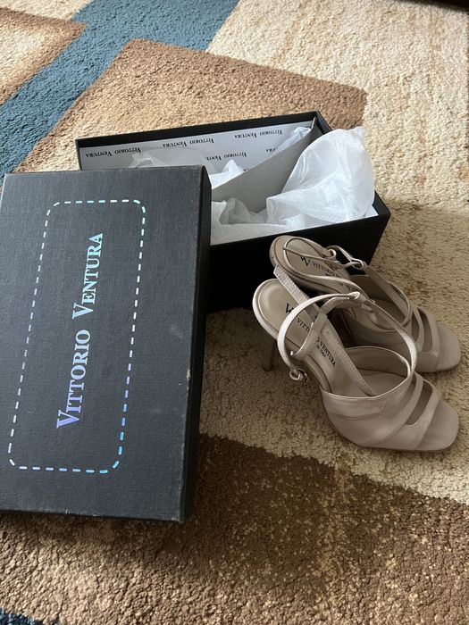 Босоножки  Босоножки