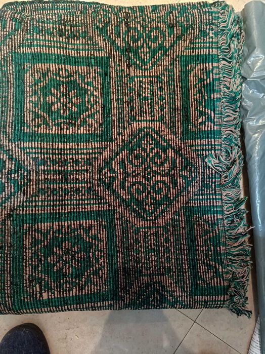 нови вълнени килими