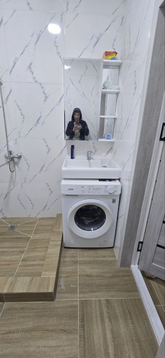 Продам новостр Мирз р-н 58кв