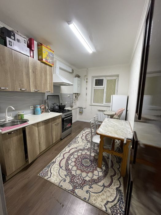 Продаётся 3х-комнатная квартира в 27ом м/р, дом 10, кв 1